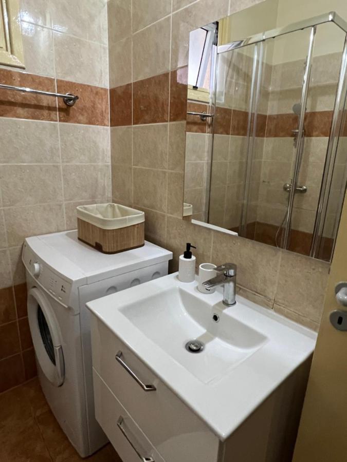 Carisa Holiday Rooms Larnaca Eksteriør billede